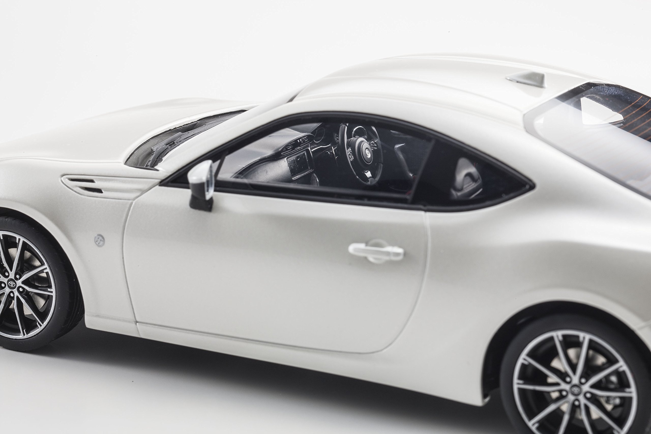 京商 samurai 1/18 TOYOTA 86 GT 'Limited' Direct from Japan kyosho samurai 1/18 toyota 86 gt 'limited